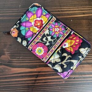 Vera Bradley Accordion Zip Around Wallet Suzani Retired Quilted EUC